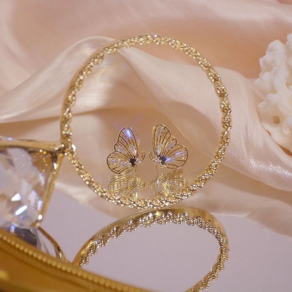 NEW 14K Gold Plated Diamond Butterfly Earrings - Picture 11 of 13